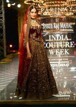 Bipasha Basu walk for Fashion Design Council of India presents Shree Raj Mahal Jewellers on final day of India Couture Week in Delhi on 20th July 2014